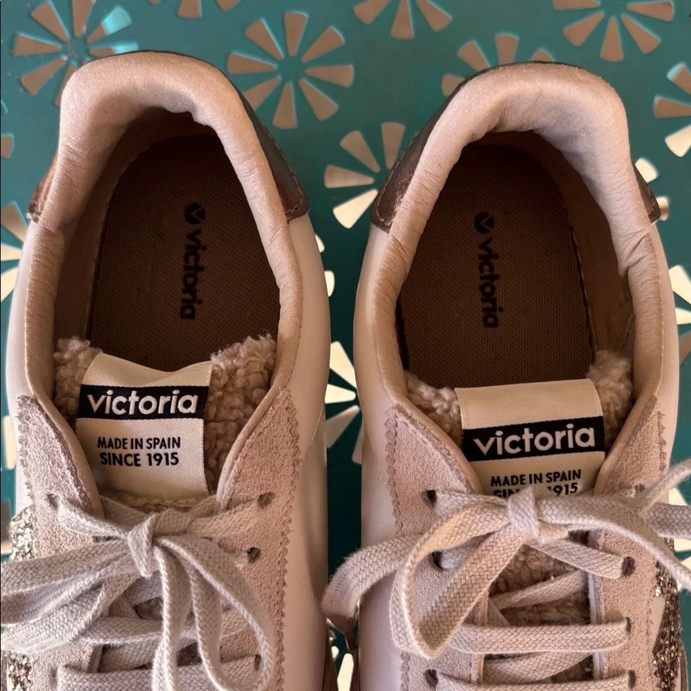 Victoria Berlin Ciclista Effecto - Hielo Beige Faux Leather Glitter Sneakers